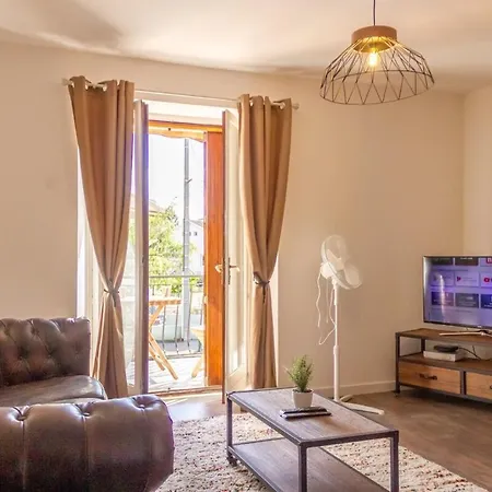 Zenbnb / Chesterfield / Proche Commerce / Parking *