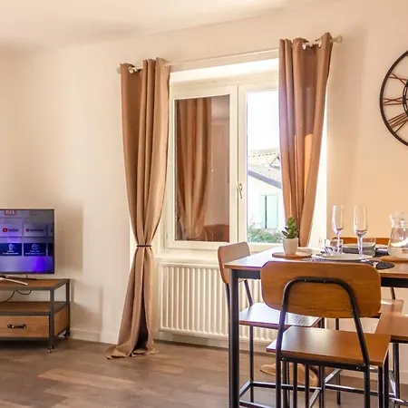 Appartement Zenbnb / Chesterfield / Proche Commerce / Parking