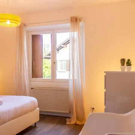 Zenbnb / Chesterfield / Proche Commerce / Parking